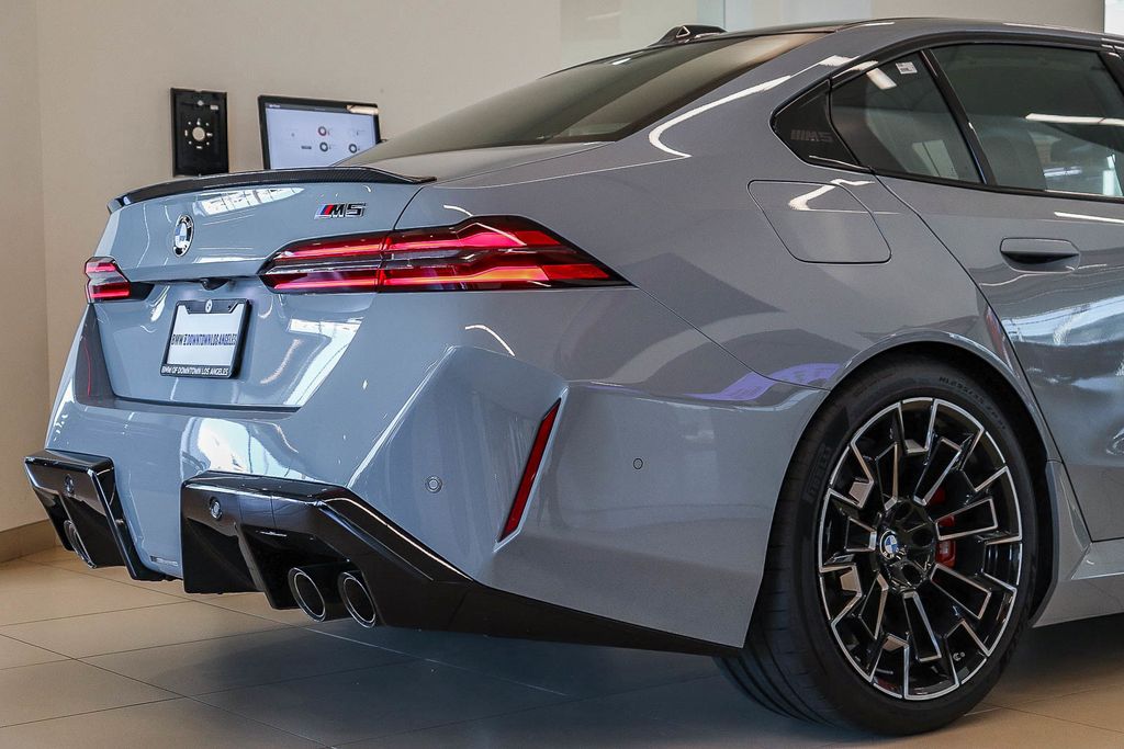 2026 BMW M5 M5 - Photo 10