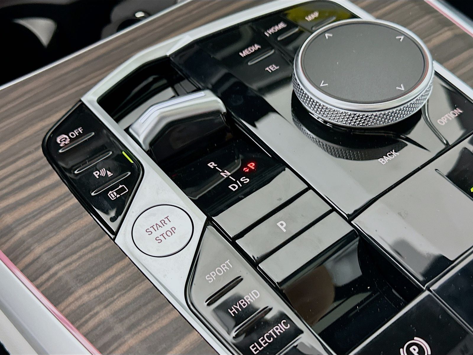 2026 BMW X5 50e - Photo 28