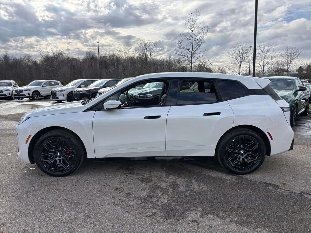New 2026 BMW iX xDrive60 SUV