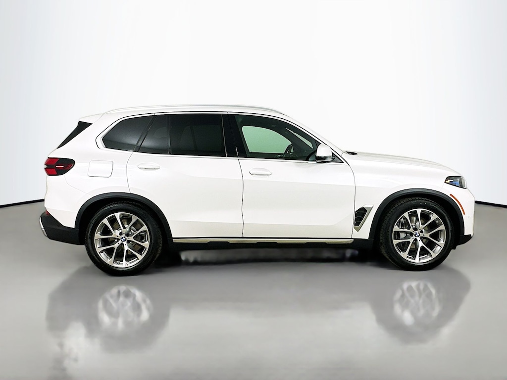 New 2026 BMW X5 xDrive50e SUV