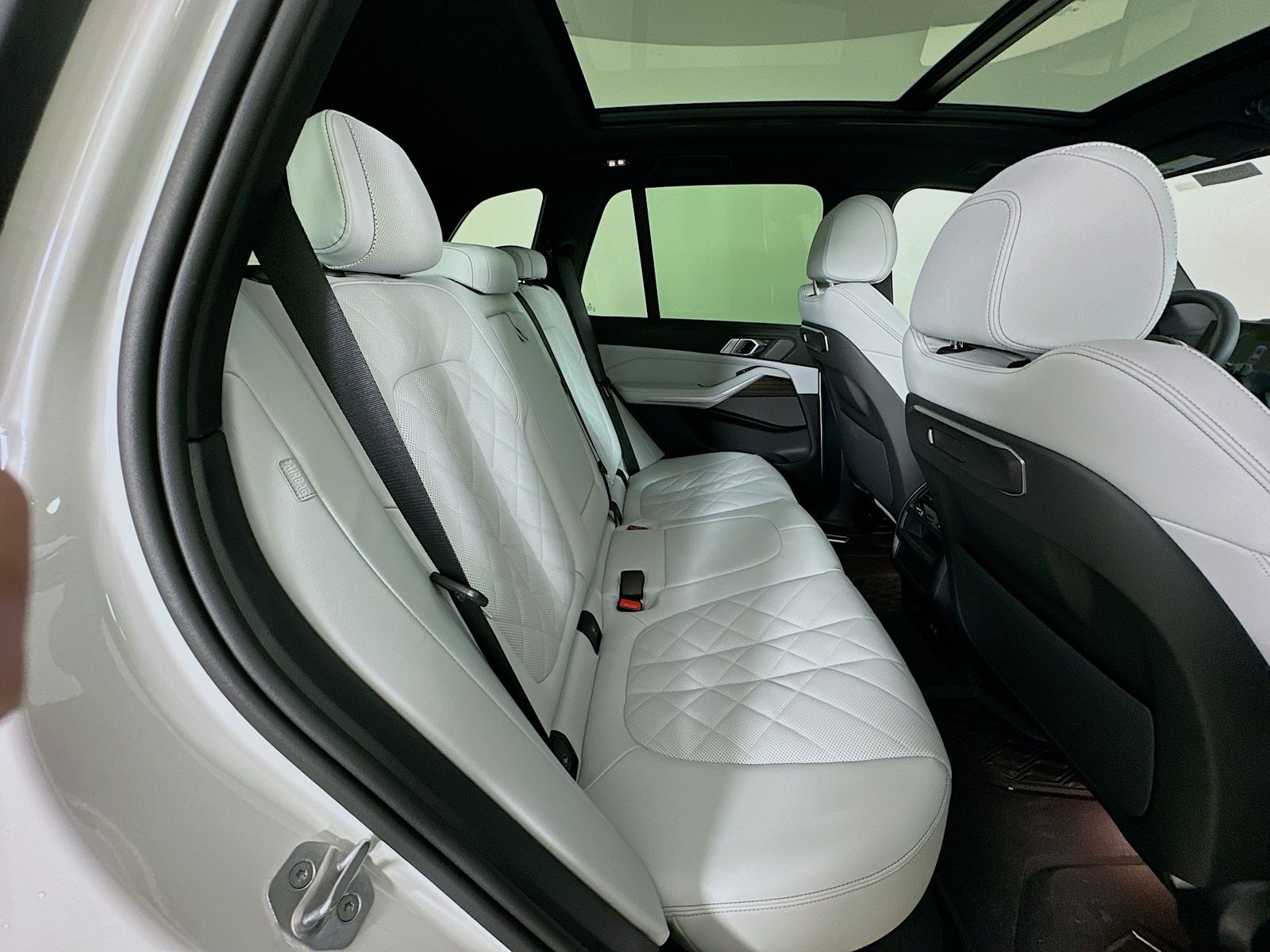 2026 BMW X5 50e - Photo 42