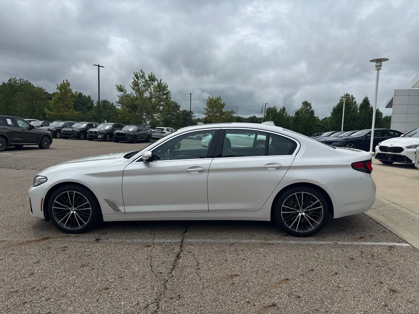 2023 BMW 5 Series 540i - Photo 6