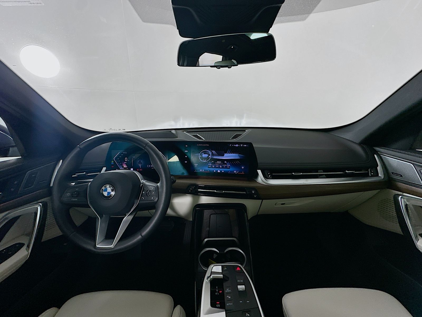 2026 BMW X1 28i - Photo 14