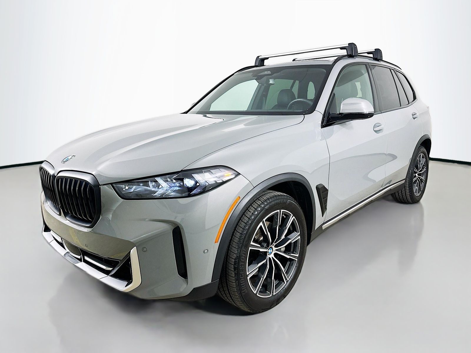 2025 BMW X5 SUV 