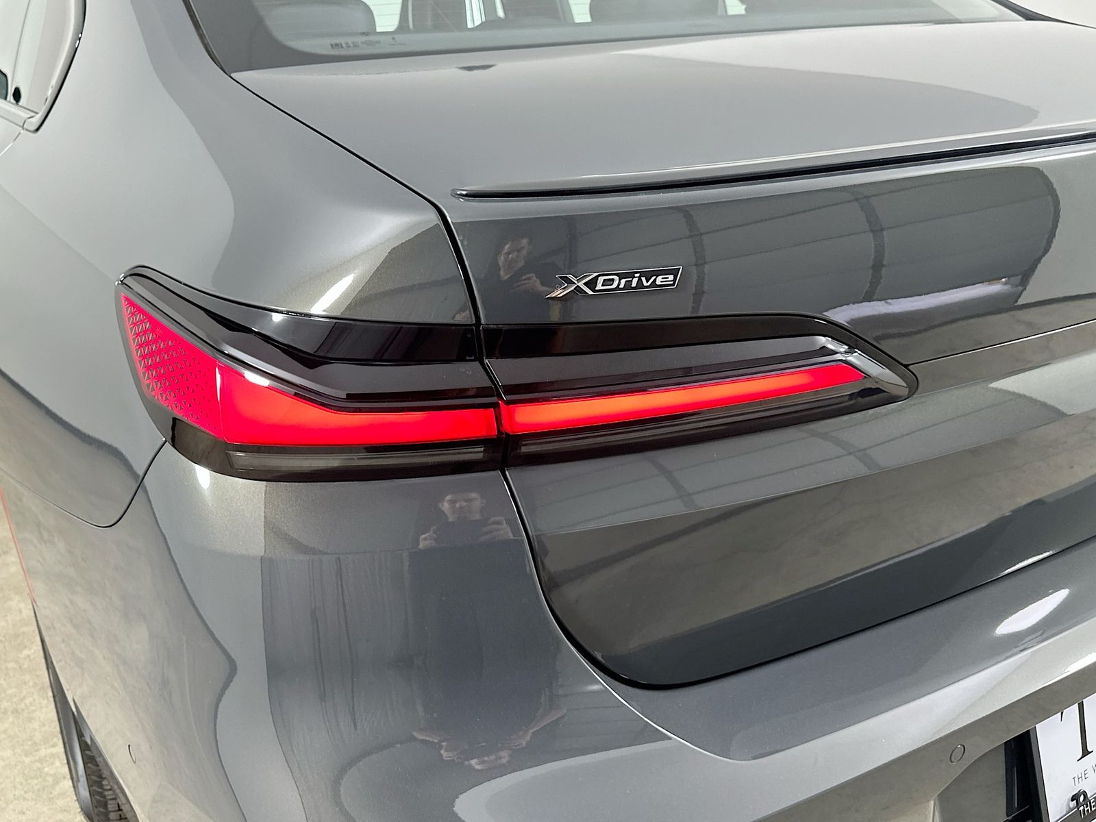 2026 BMW 7 Series 750e - Photo 12