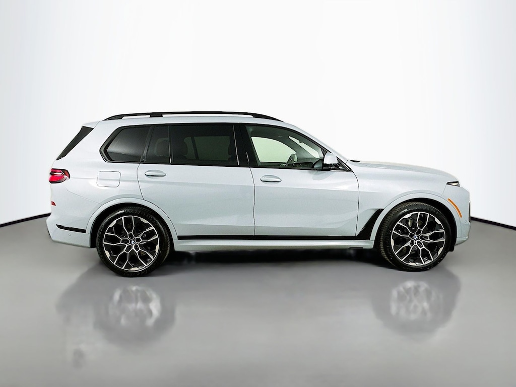 New 2027 BMW X7 xDrive40i SUV