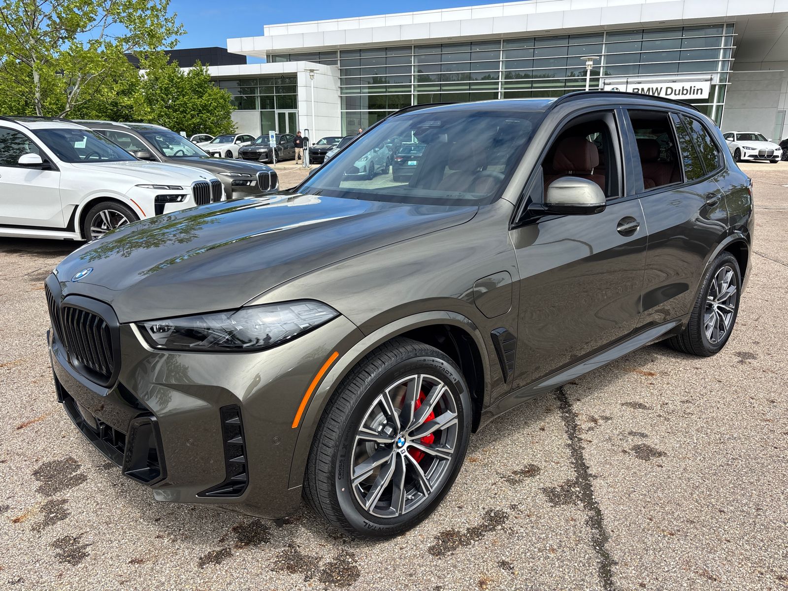 2026 BMW X5 xDrive50e's photo