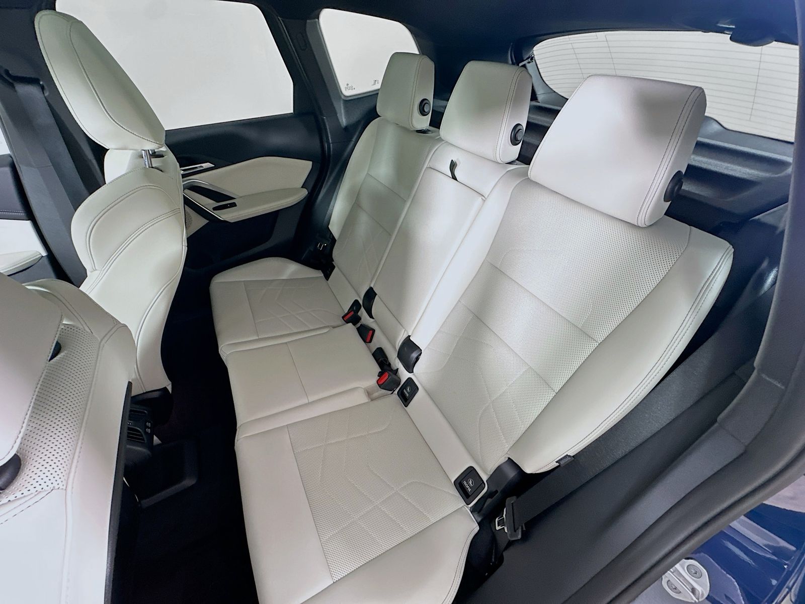 2026 BMW X1 28i - Photo 35