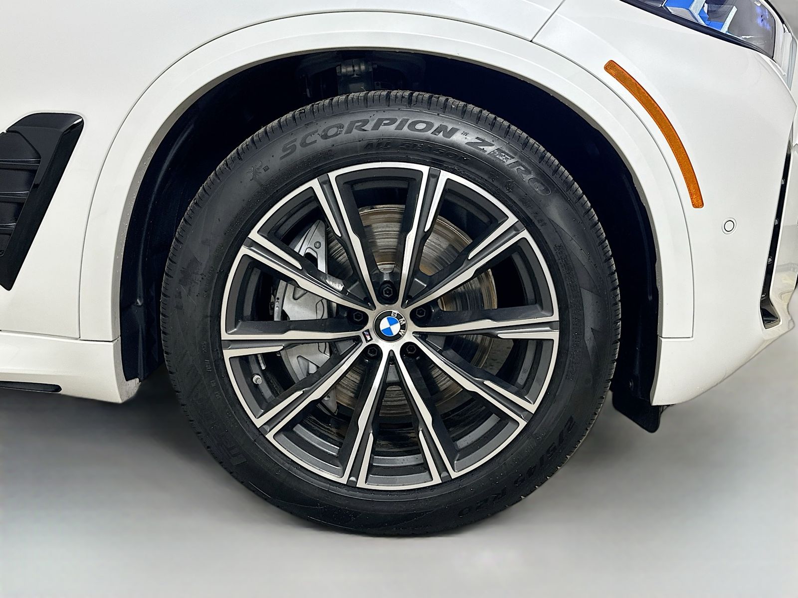 2026 BMW X5 50e - Photo 10