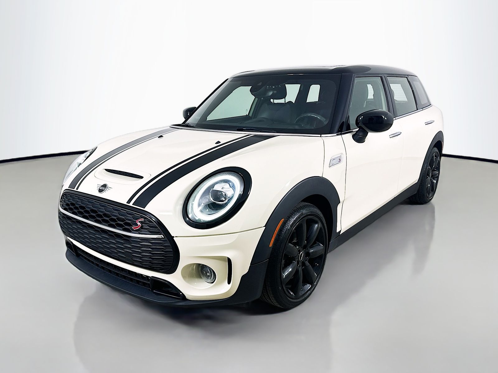 2020 MINI Clubman Cooper S's photo