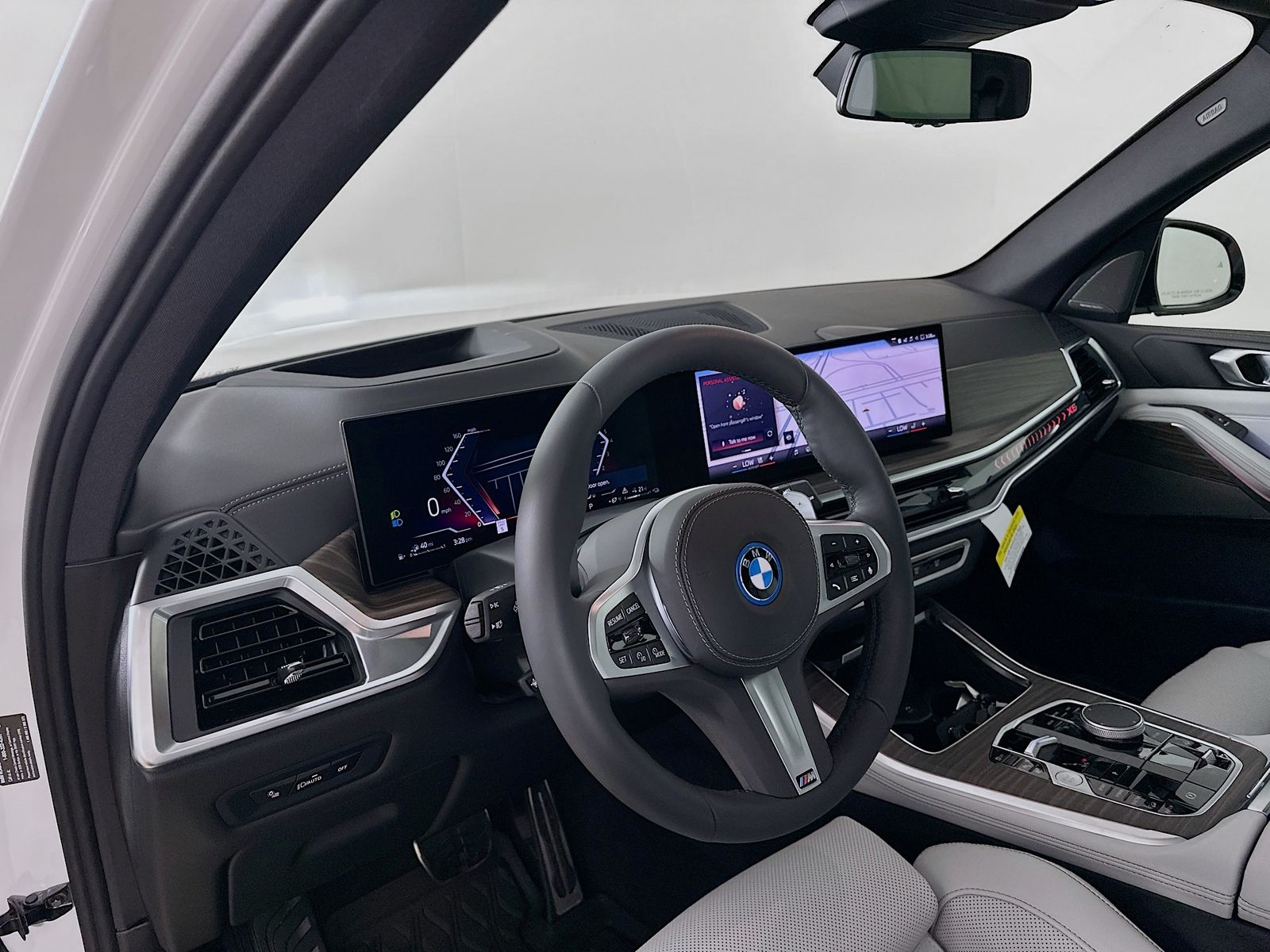 2026 BMW X5 50e - Photo 32