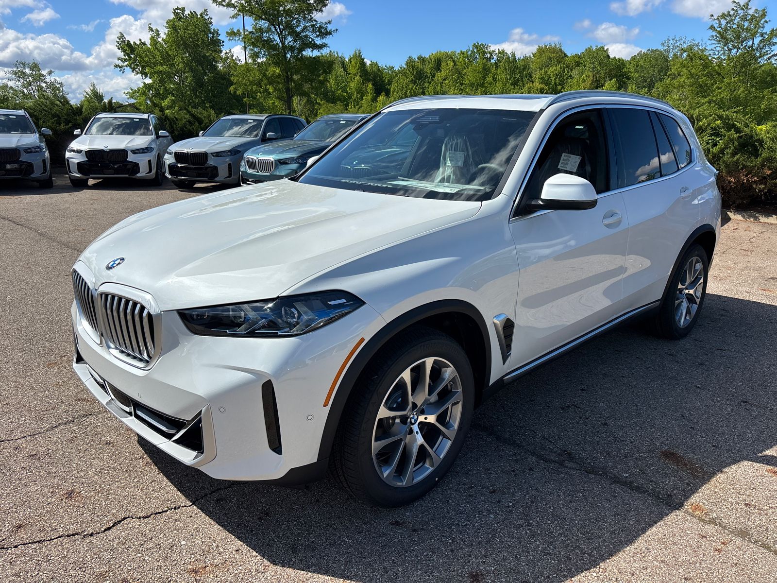 2026 BMW X5 xDrive40i's photo