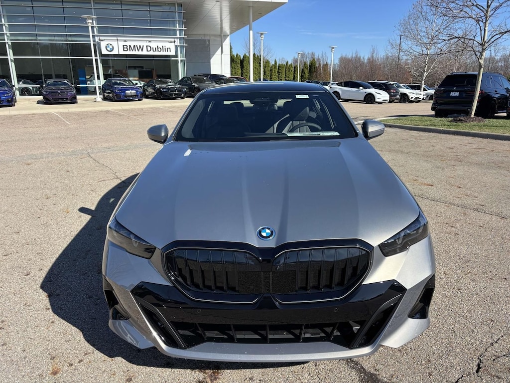 New 2026 BMW 5 Series 550e xDrive Sedan