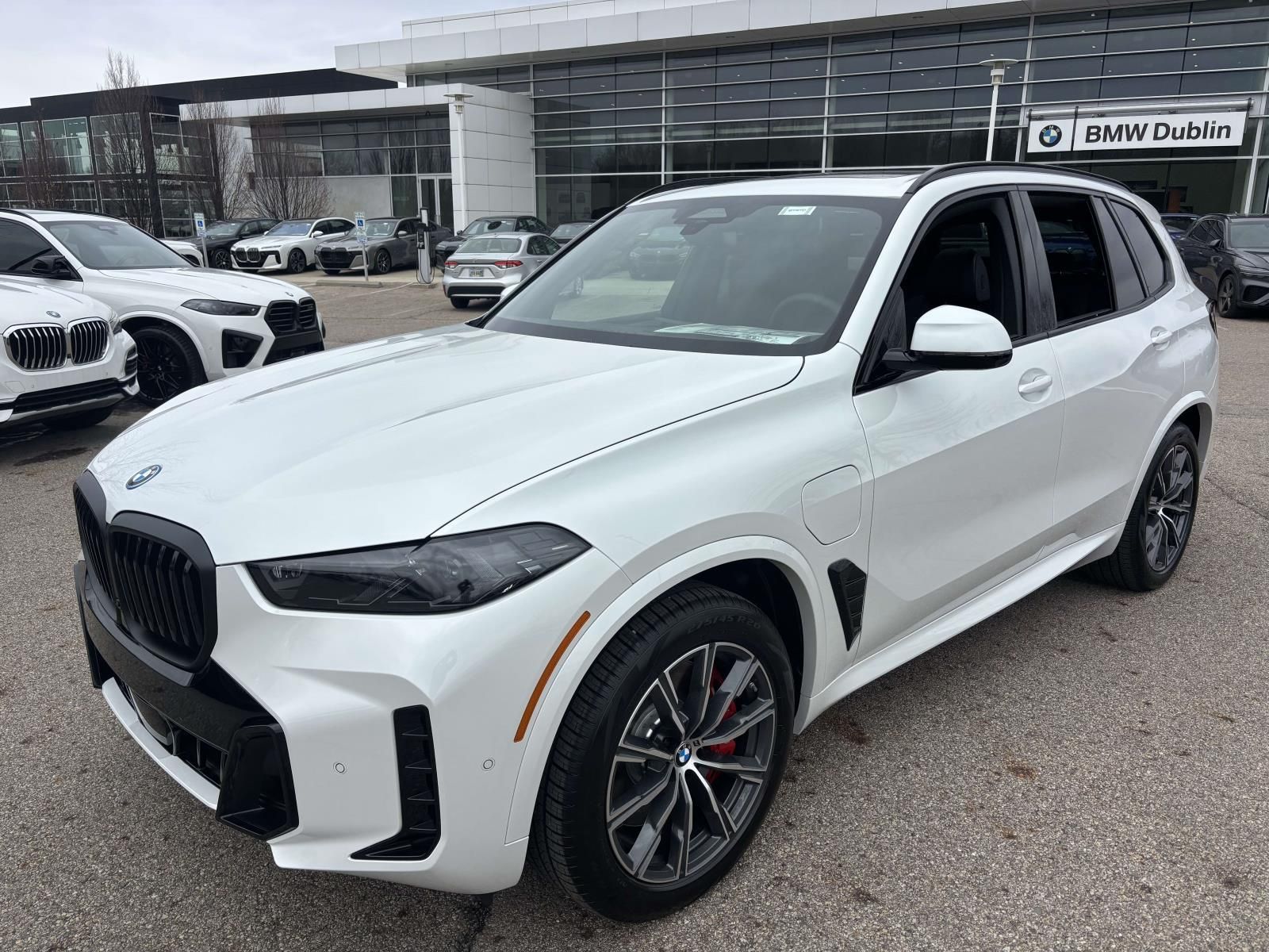 2026 BMW X5 xDrive50e's photo