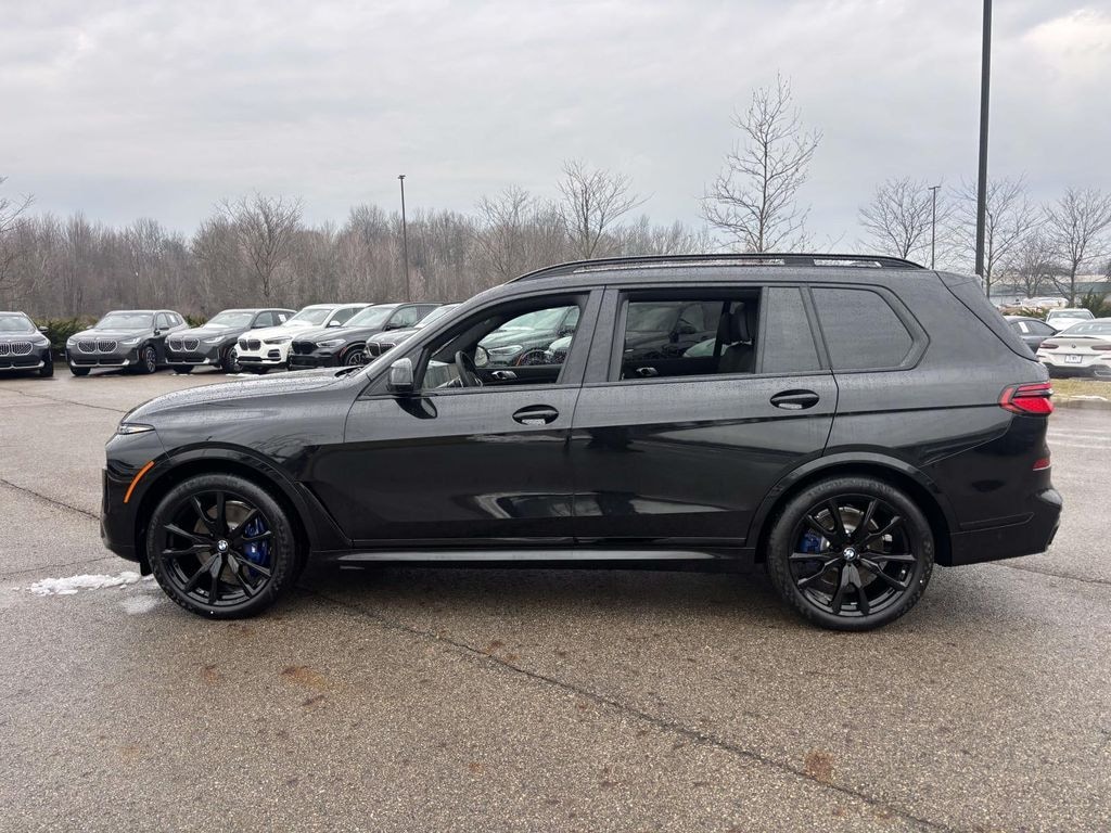 New 2026 BMW X7 xDrive40i SUV