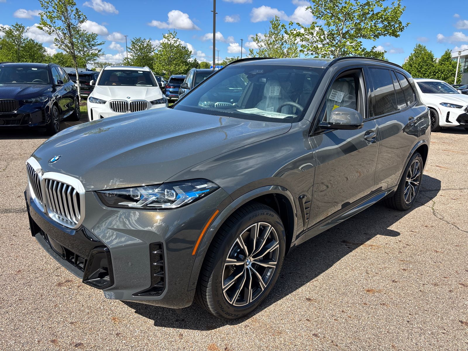 2026 BMW X5 xDrive40i's photo
