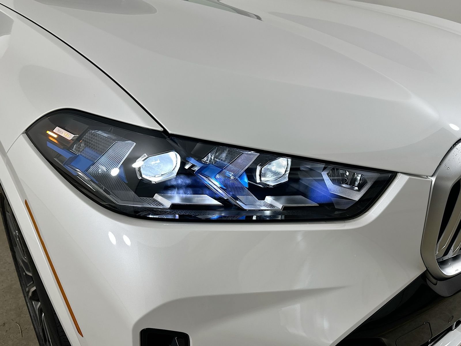 2026 BMW X5 50e - Photo 9