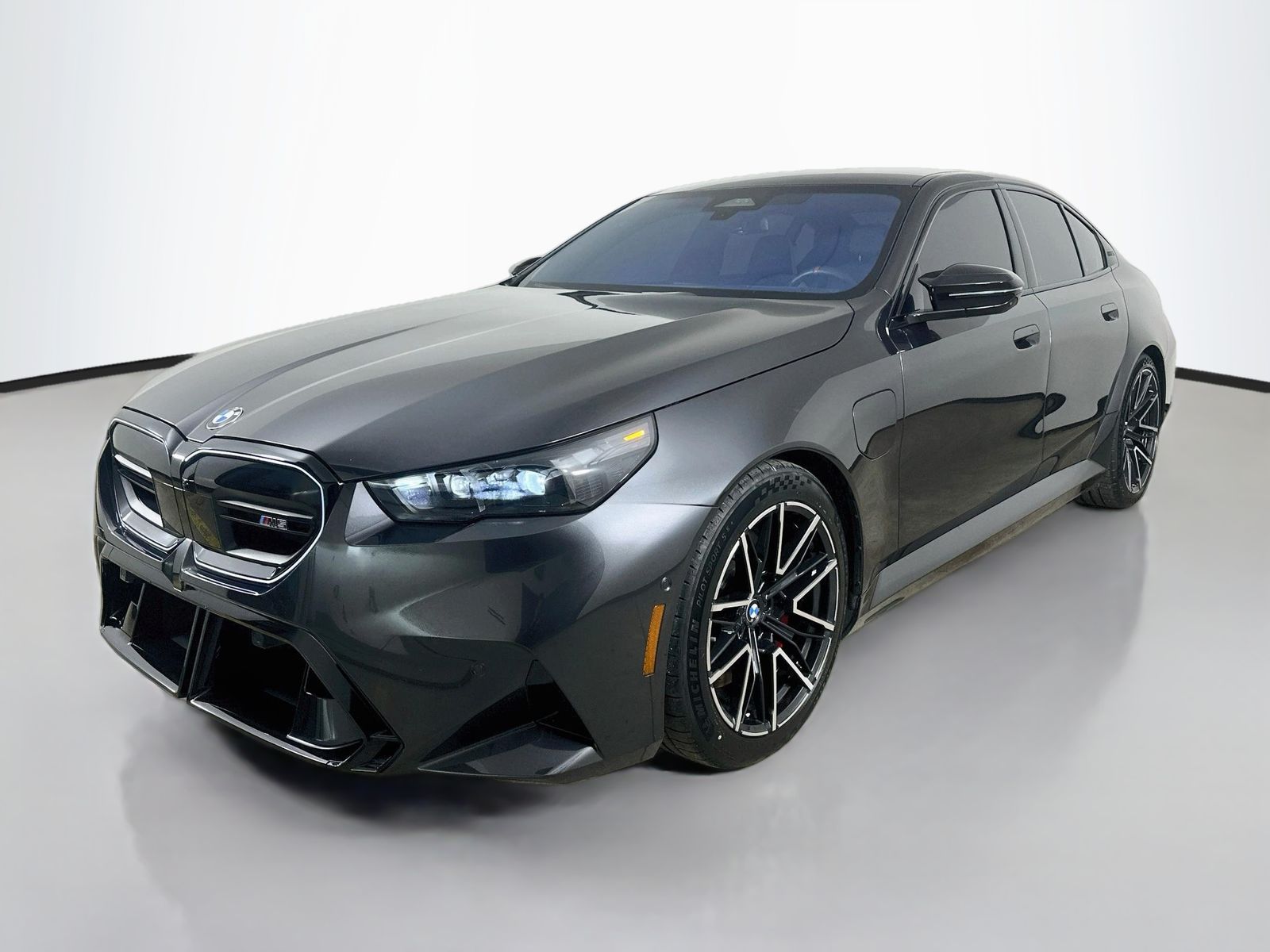 2025 BMW M5