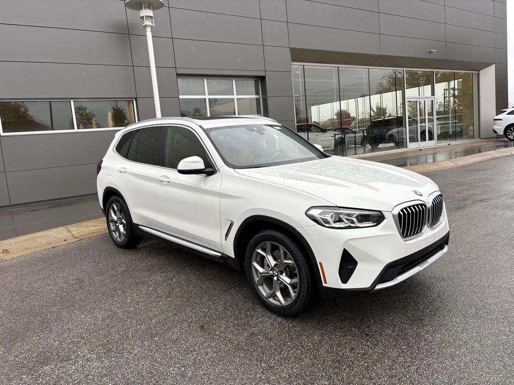 2023 BMW X3 30i