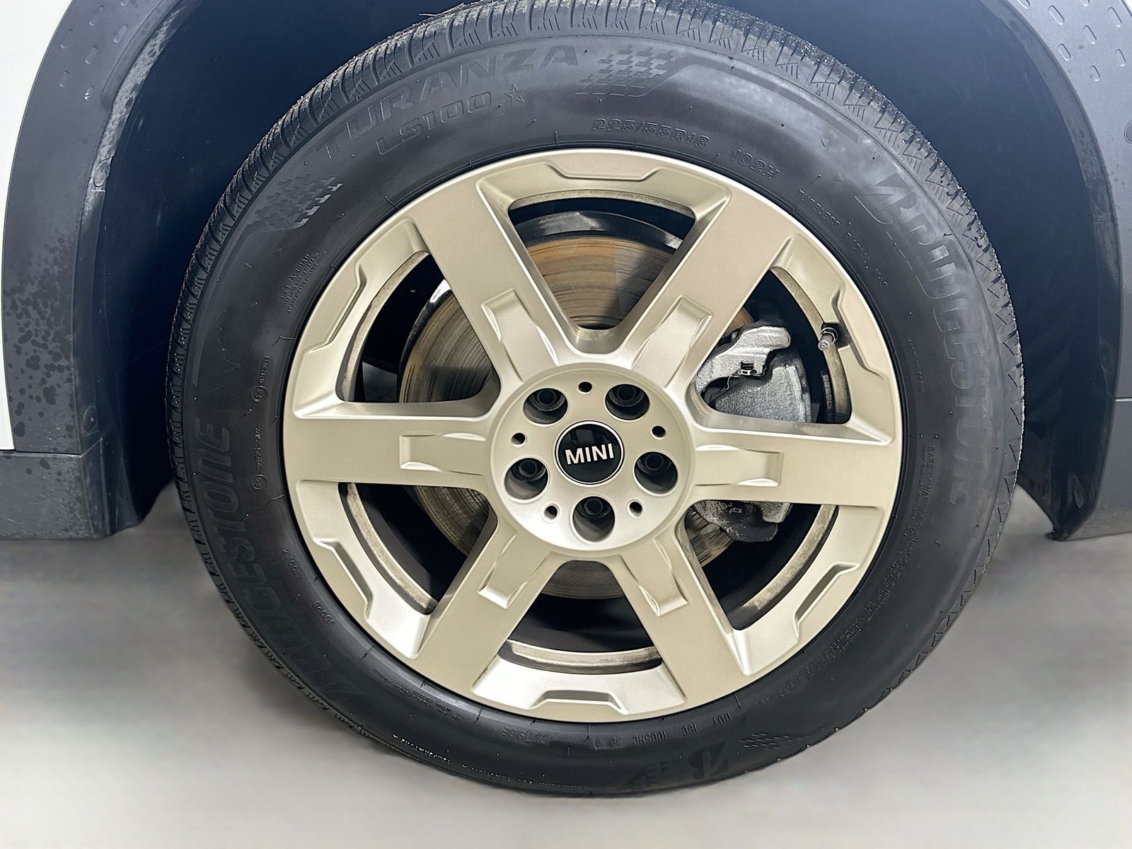 Photo 10