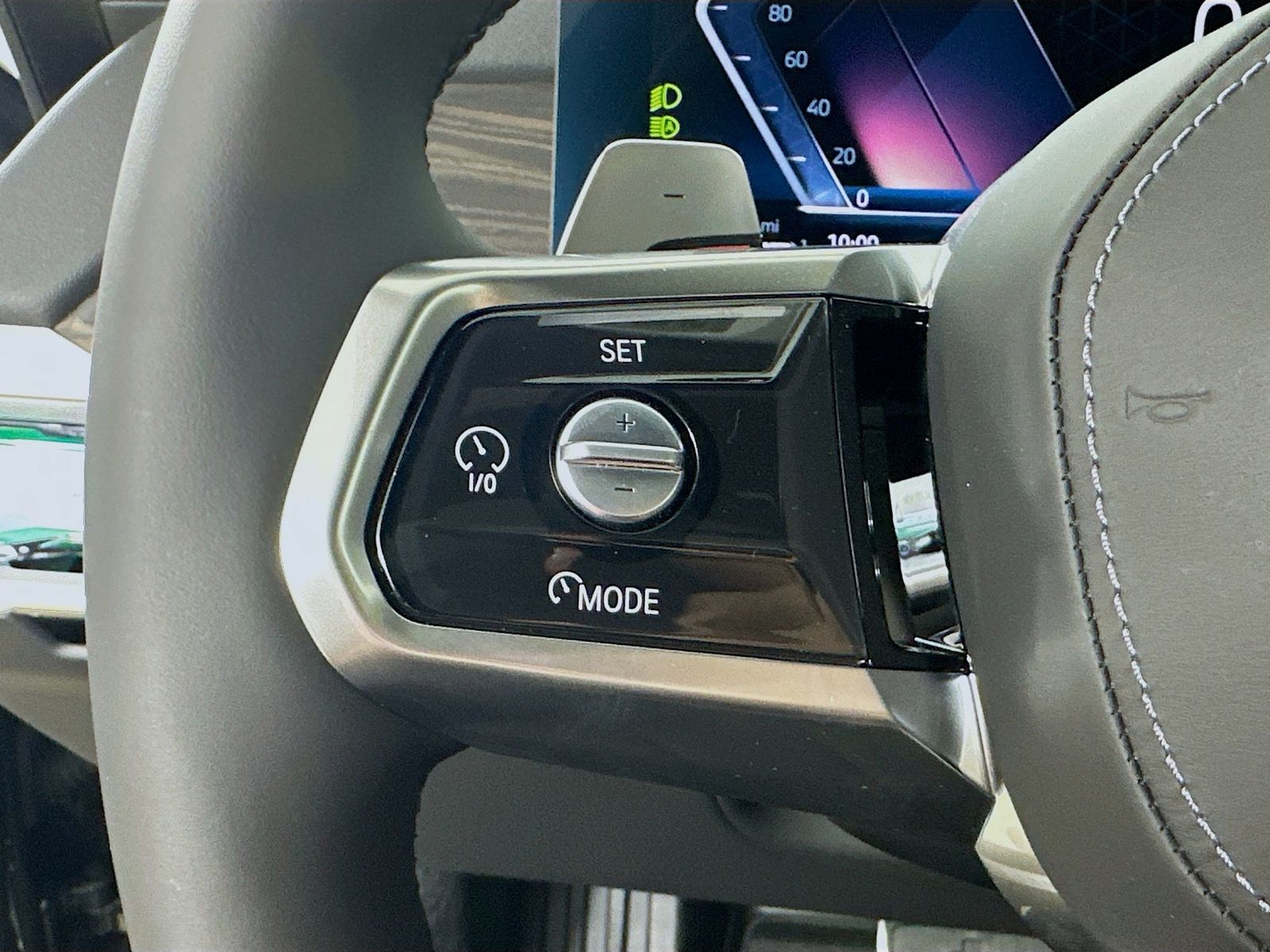 2026 BMW 7 Series 750e - Photo 18