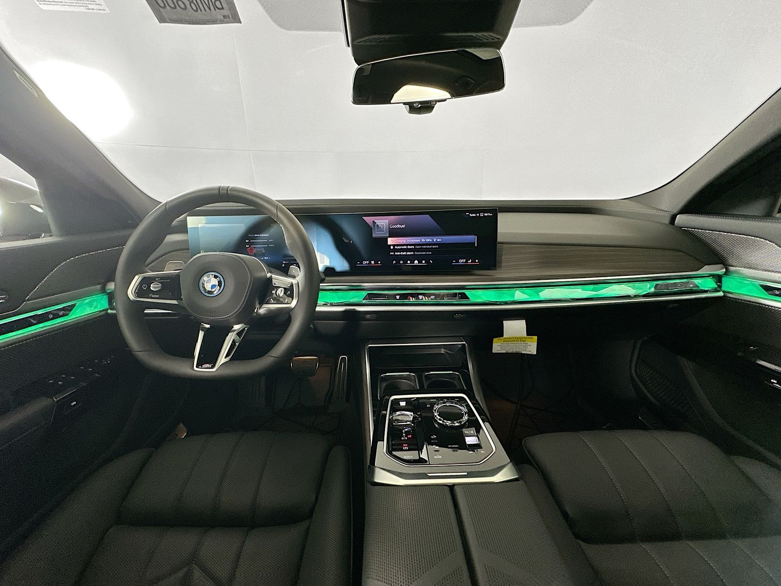 2026 BMW 7 Series 750e - Photo 14