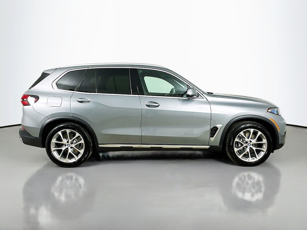 New 2026 BMW X5 xDrive50e SUV