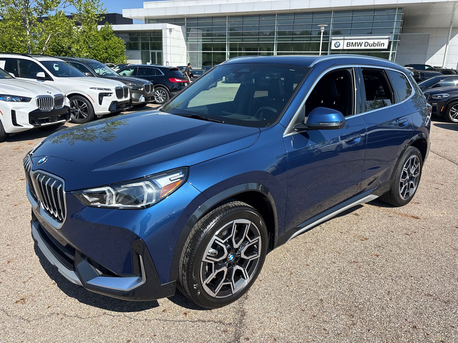2025 BMW X1 xDrive28i's photo