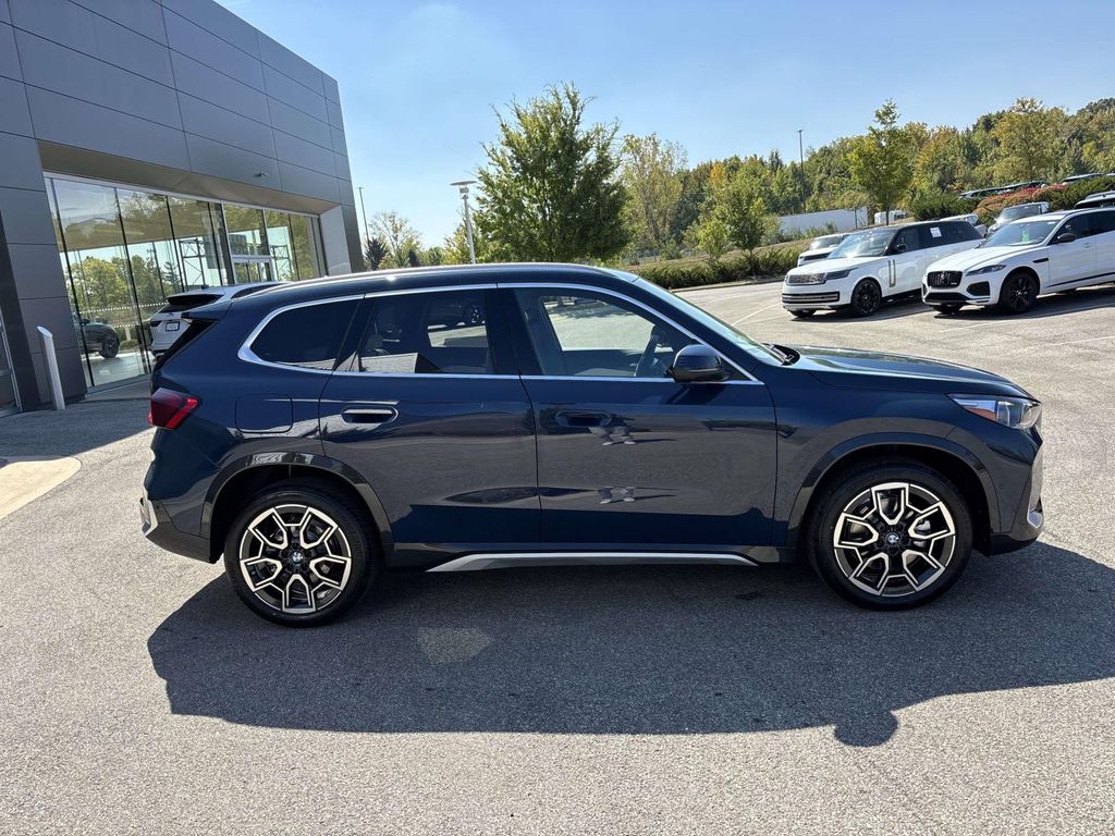 2026 BMW X1 28i - Photo 8