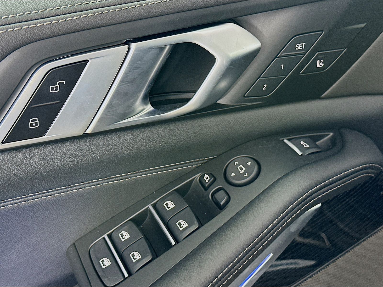 2026 BMW X5 40i - Photo 17