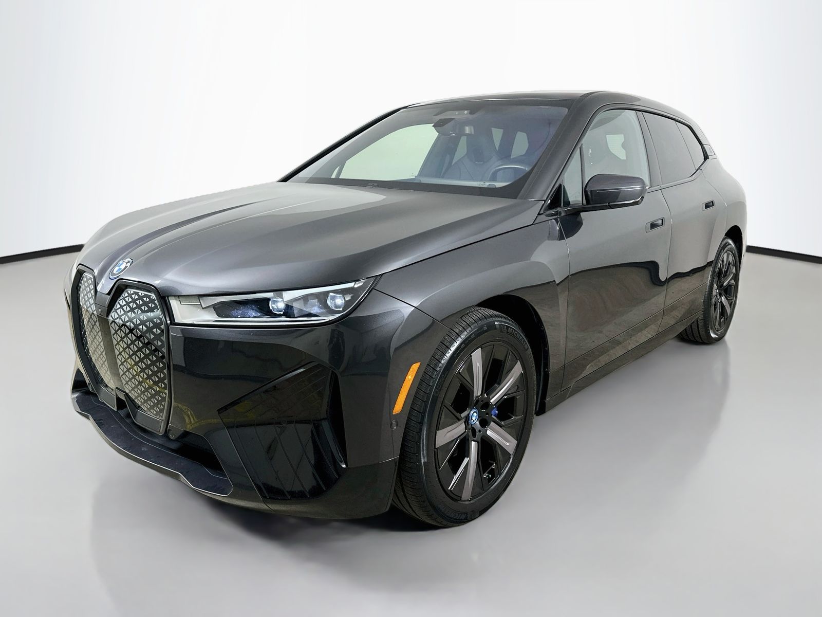 2024 BMW iX SUV 
