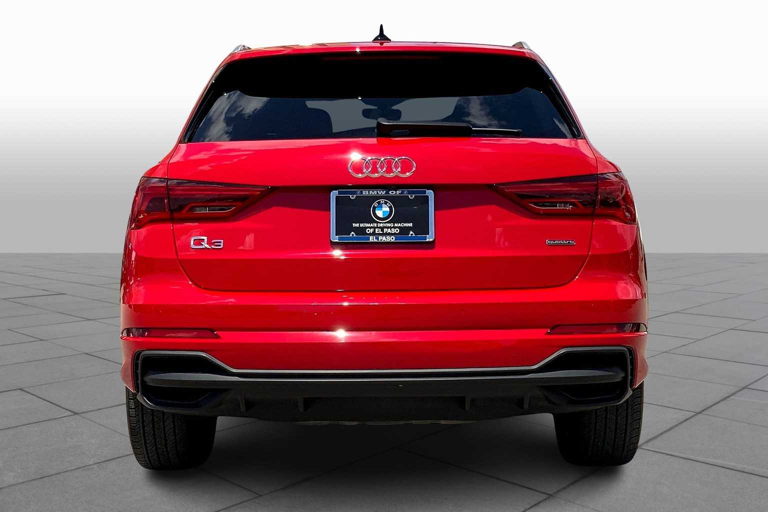 2023 Audi Q3 S line Premium Plus photo 3