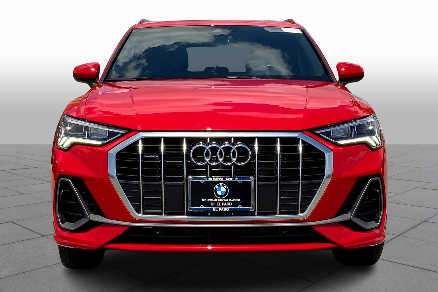 2023 Audi Q3 S line Premium Plus photo 2