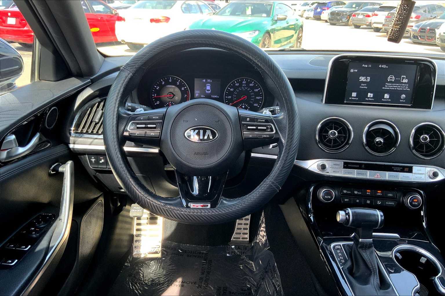 2020 Kia Stinger GT-Line photo 4