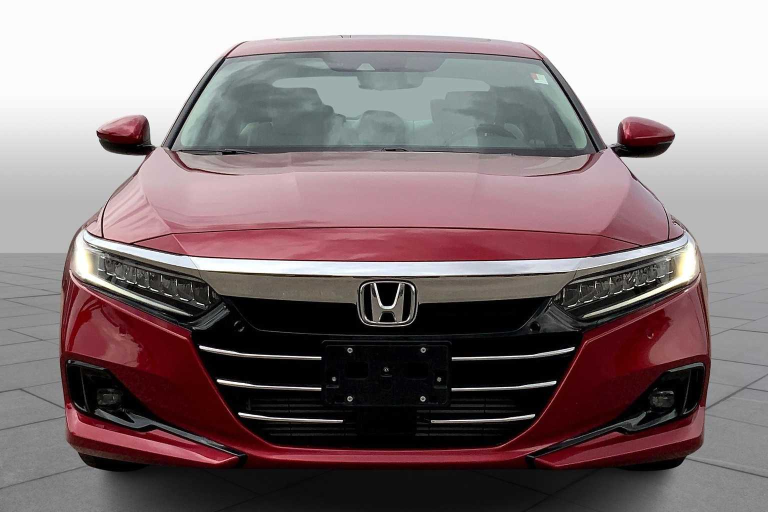 2022 Honda Accord Touring photo 2