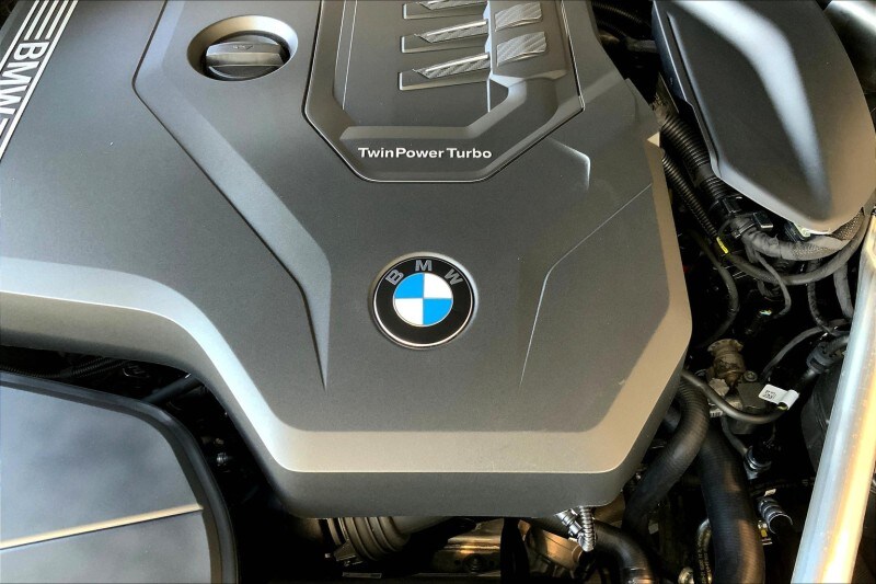 2023 BMW 5 Series 530i - Photo 17