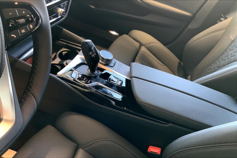 2023 BMW 5 Series 530i - Photo 7