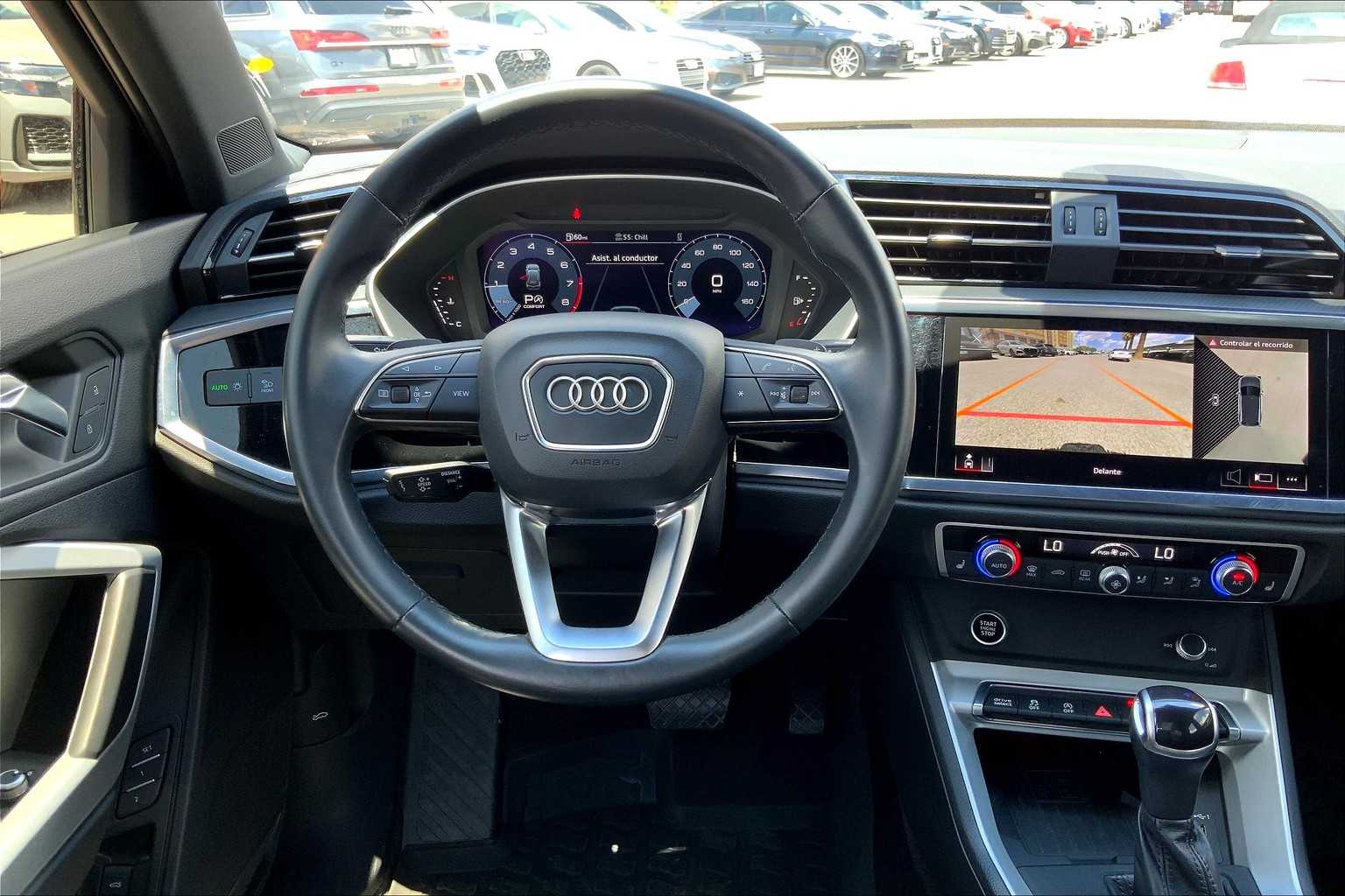 2023 Audi Q3 S line Premium Plus photo 4