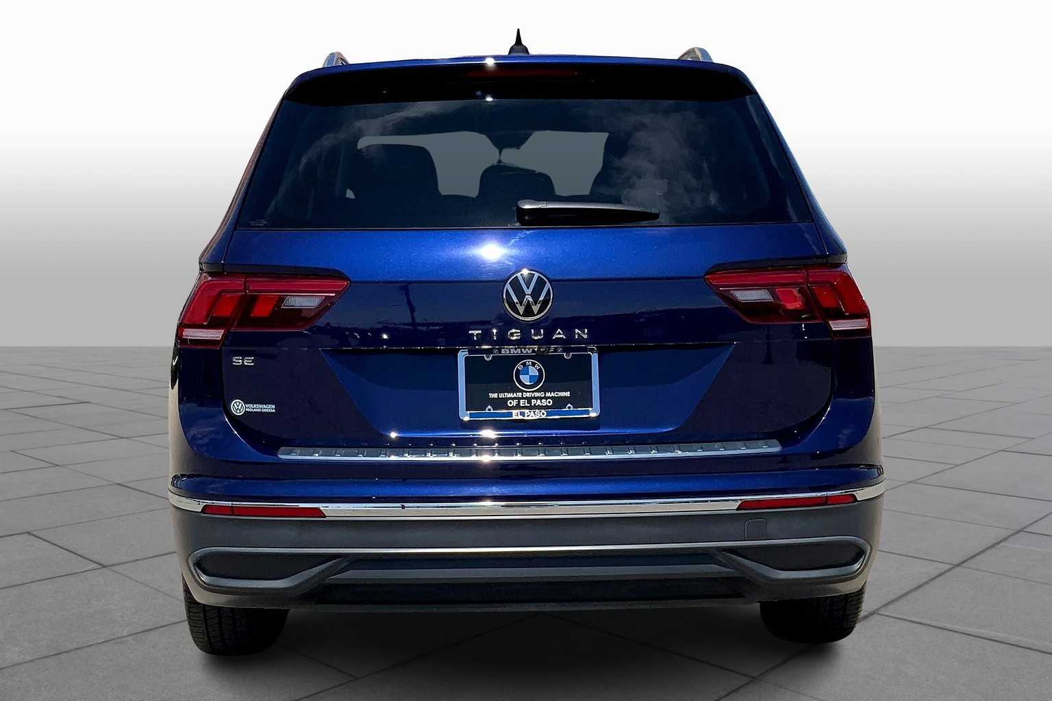2022 Volkswagen Tiguan SE photo 3