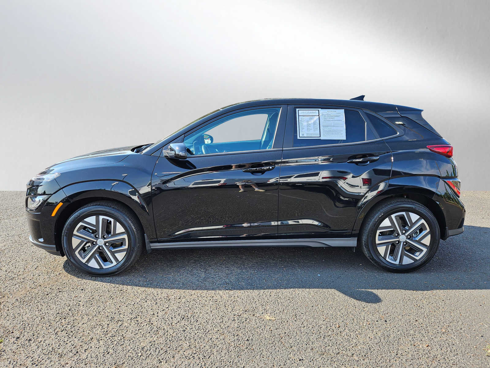 Used 2023 Hyundai Kona EV Limited with VIN KM8K53AG9PU164854 for sale in Eugene, OR