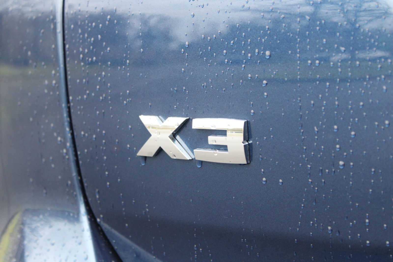 352 Bmw X3 Logo Royalty-Free Images, Stock Photos & Pictures