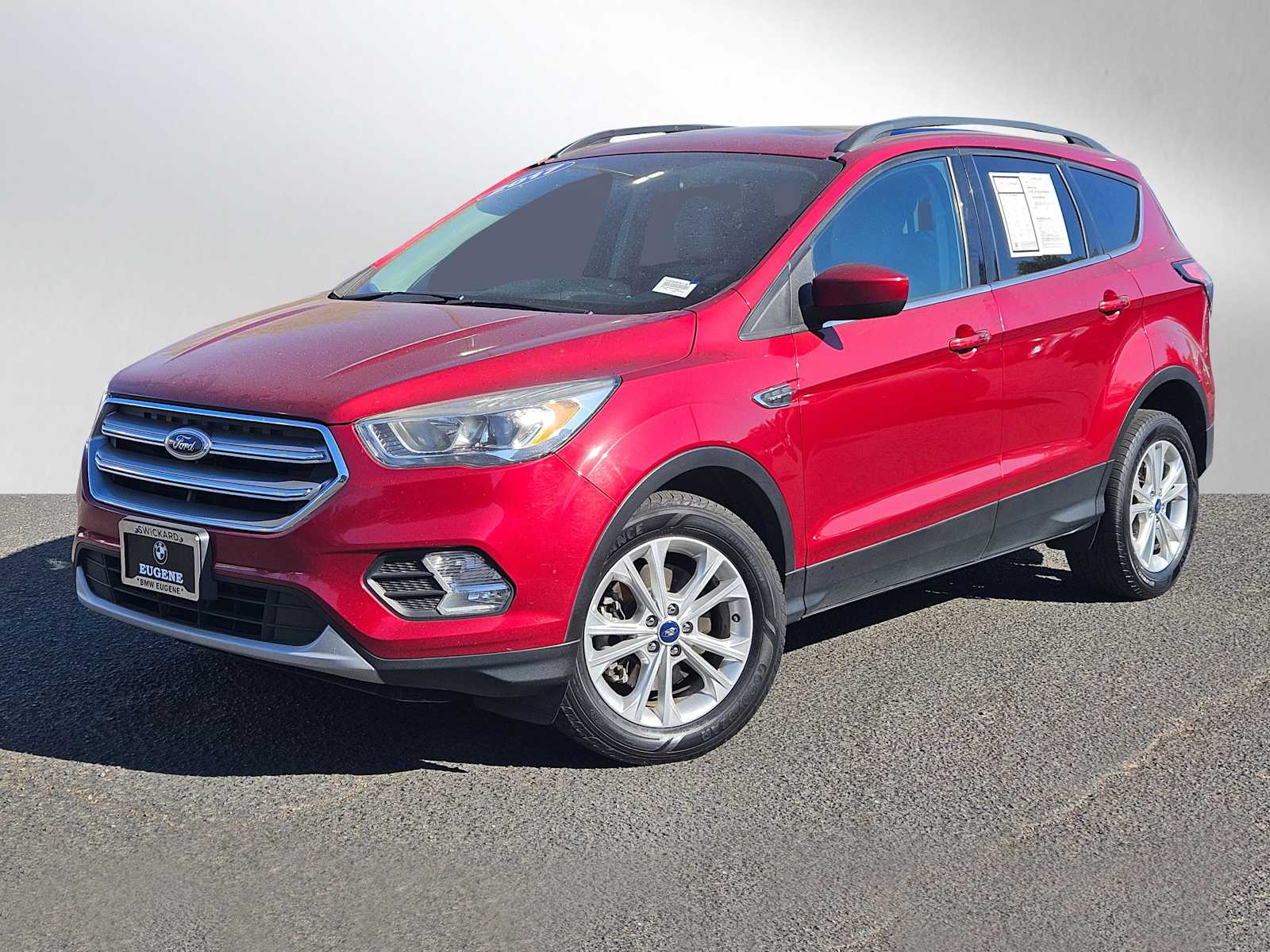 Used 2017 Ford Escape SE with VIN 1FMCU9G98HUD96415 for sale in Eugene, OR