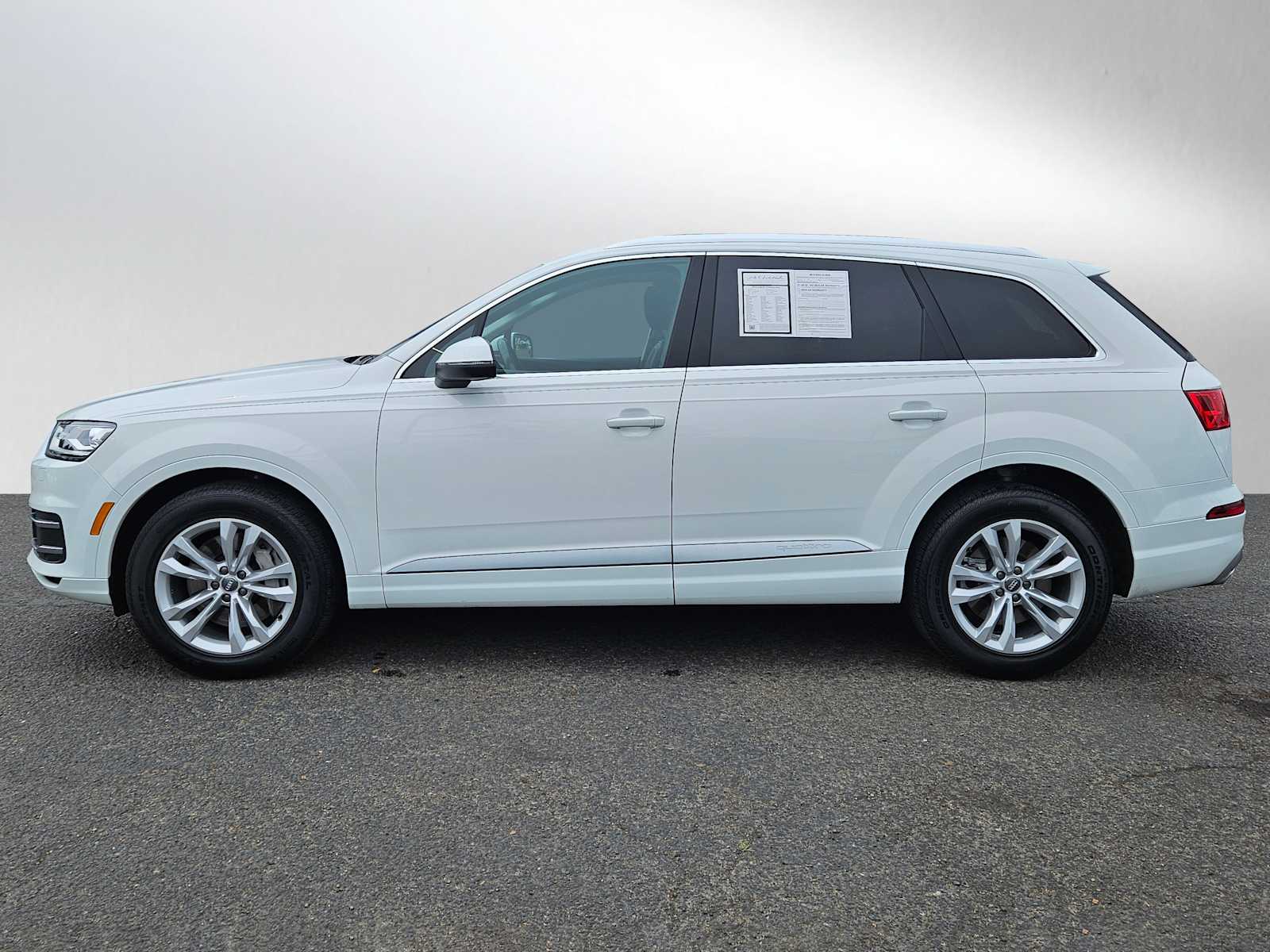 Used 2018 Audi Q7 Premium Plus with VIN WA1LAAF73JD036306 for sale in Eugene, OR