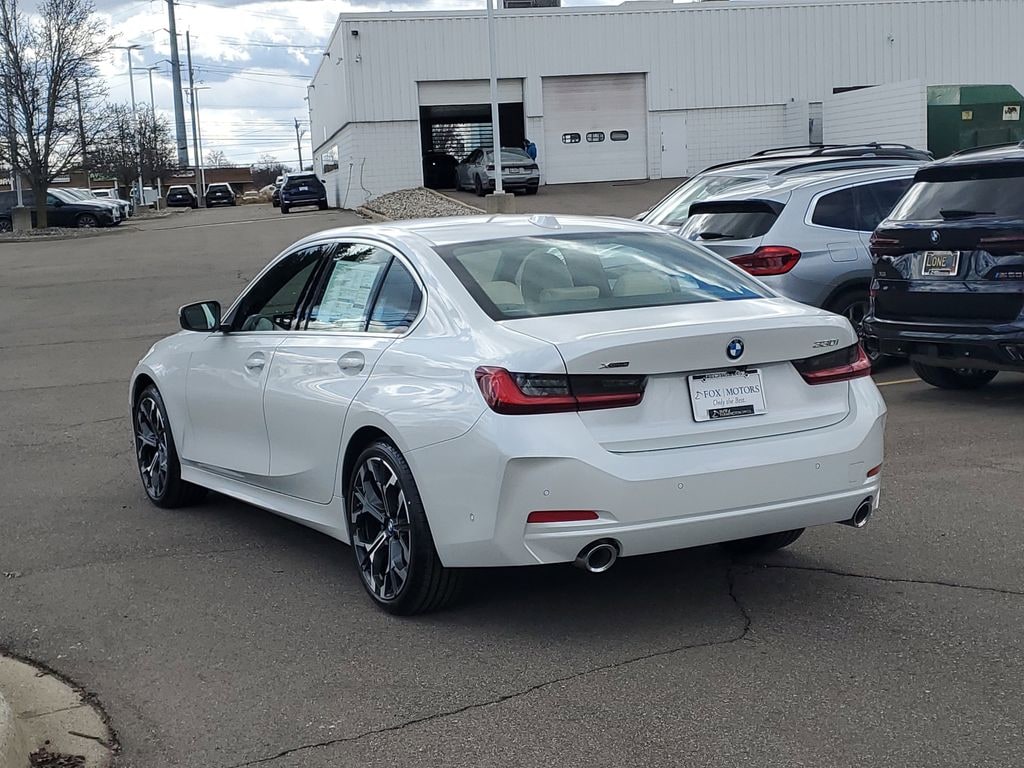 New 2026 BMW 330i xDrive Sedan