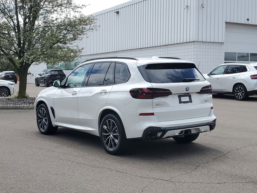 New 2026 BMW X5 xDrive40i SUV