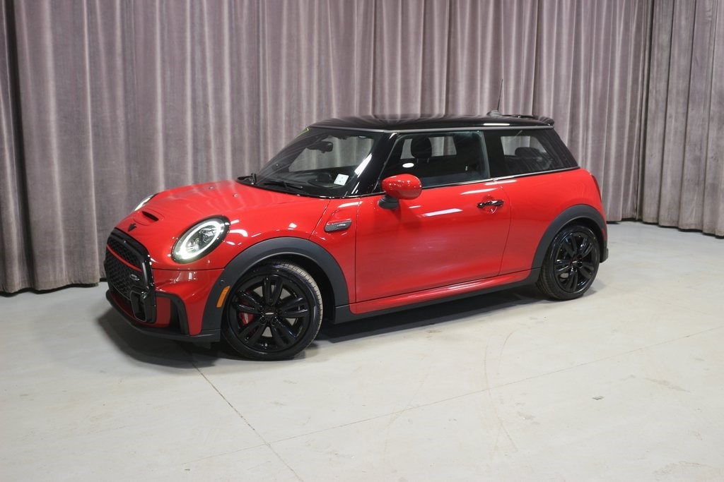 2023 MINI Hardtop 2 Door John Cooper Works's photo