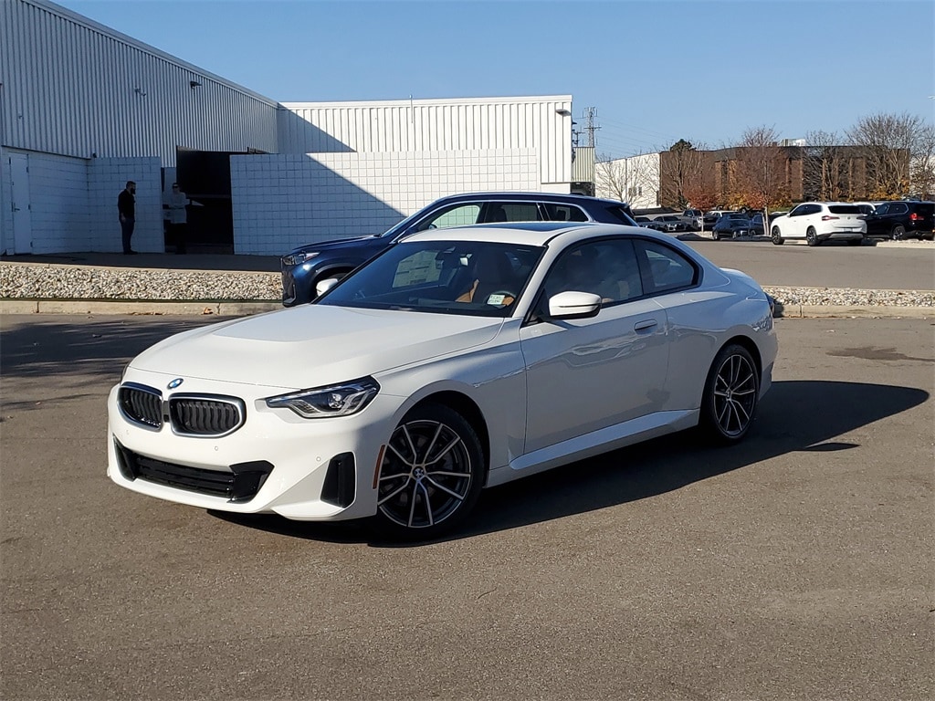 2025 BMW 2 Series 230i's photo