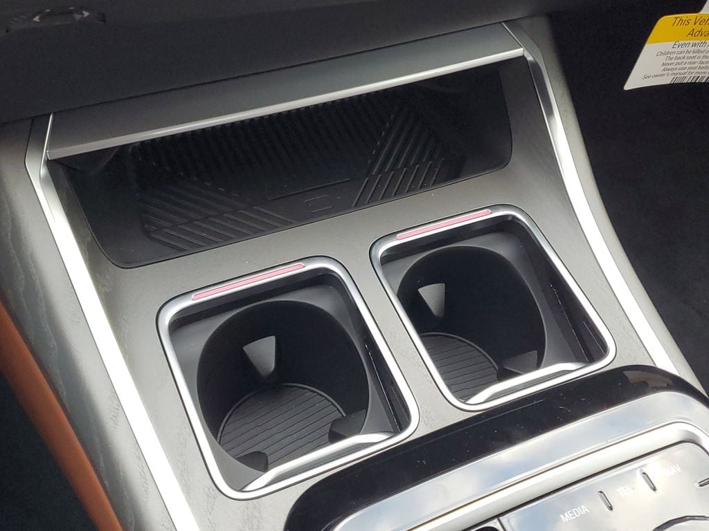 2025 BMW i7 50 - Photo 19