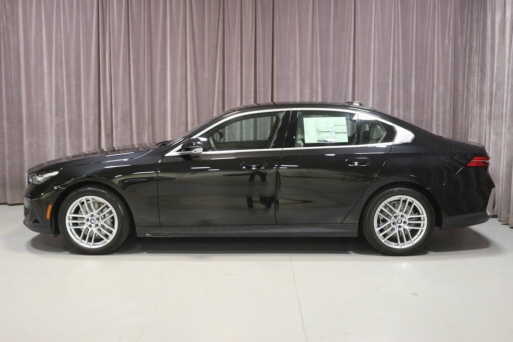 2025 Bmw 530i xDrive photo 2
