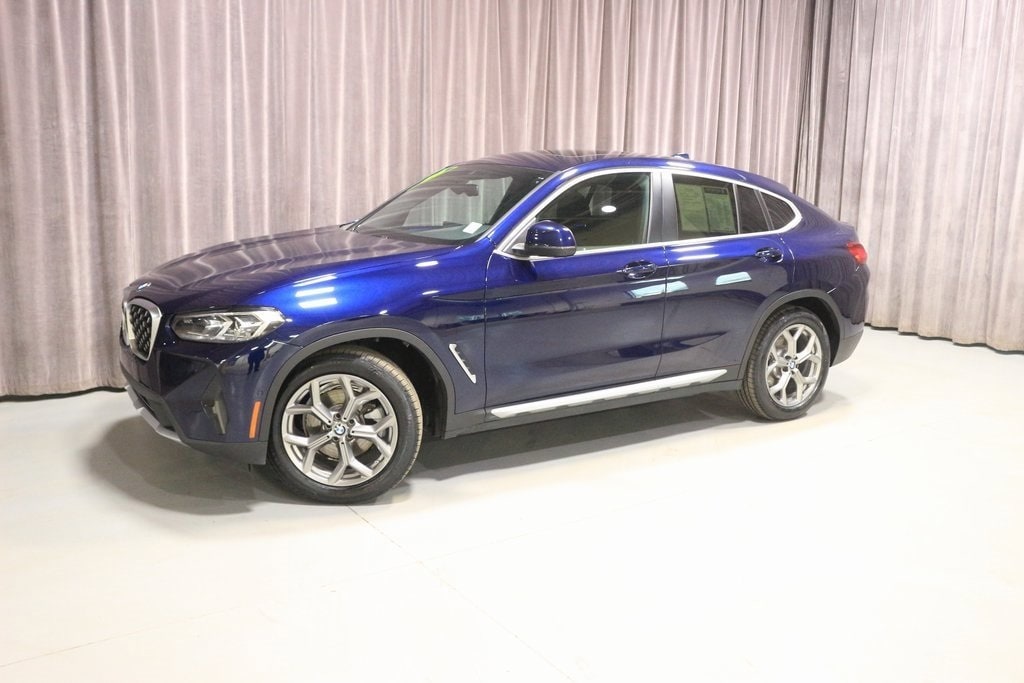 2023 BMW X4 30i's photo